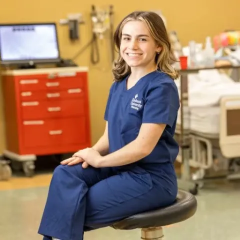 Body shot of Mia Fiore, Elmhurst University 